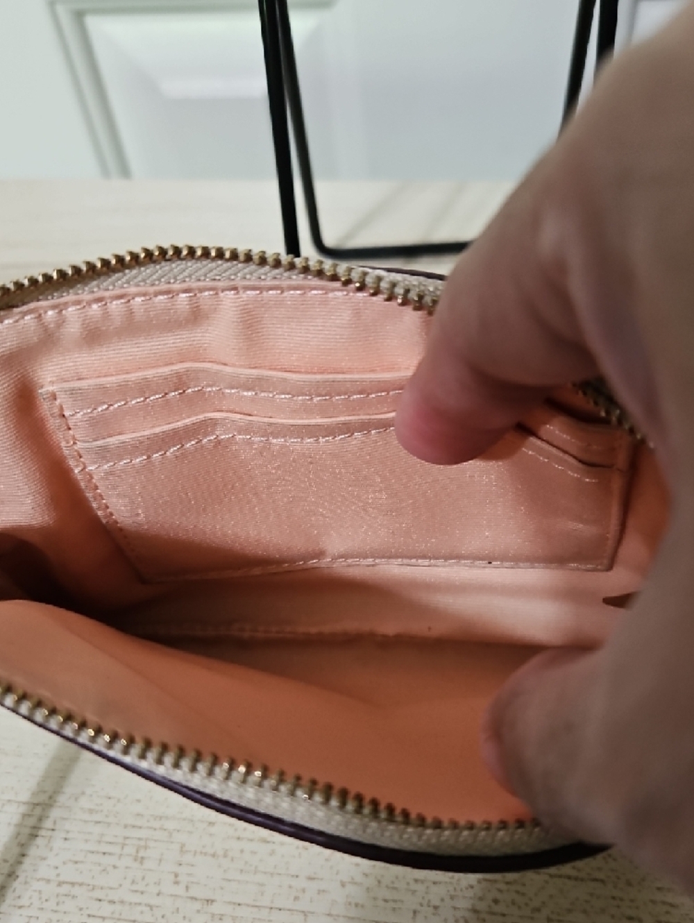 Coach EUC Khaki Canvas Wristlet with Light Peach Strap - Picture 3 of 8